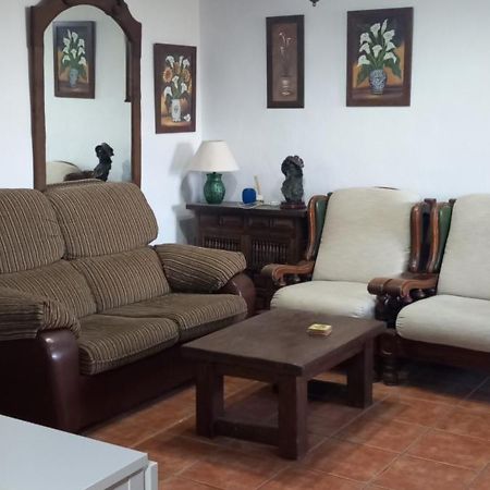 Casa Del Limonero Apartment Guaro Luaran gambar