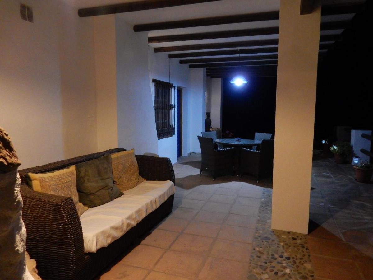 Casa Del Limonero Apartment Guaro Luaran gambar